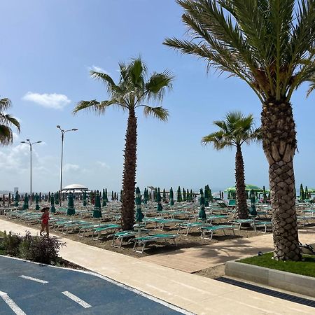 Hotel Vila Max Durres Exterior photo