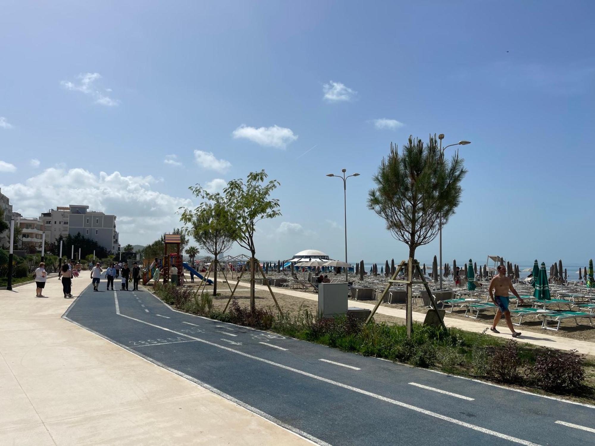 Hotel Vila Max Durres Exterior photo