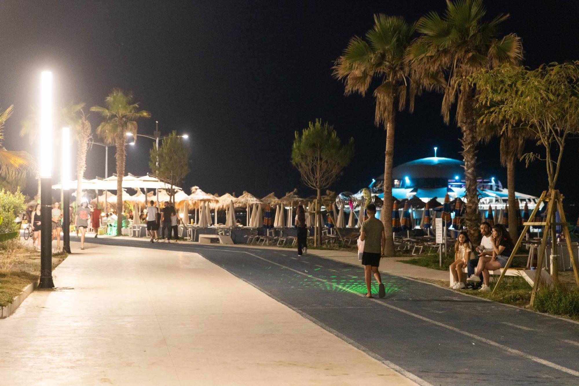 Hotel Vila Max Durres Exterior photo