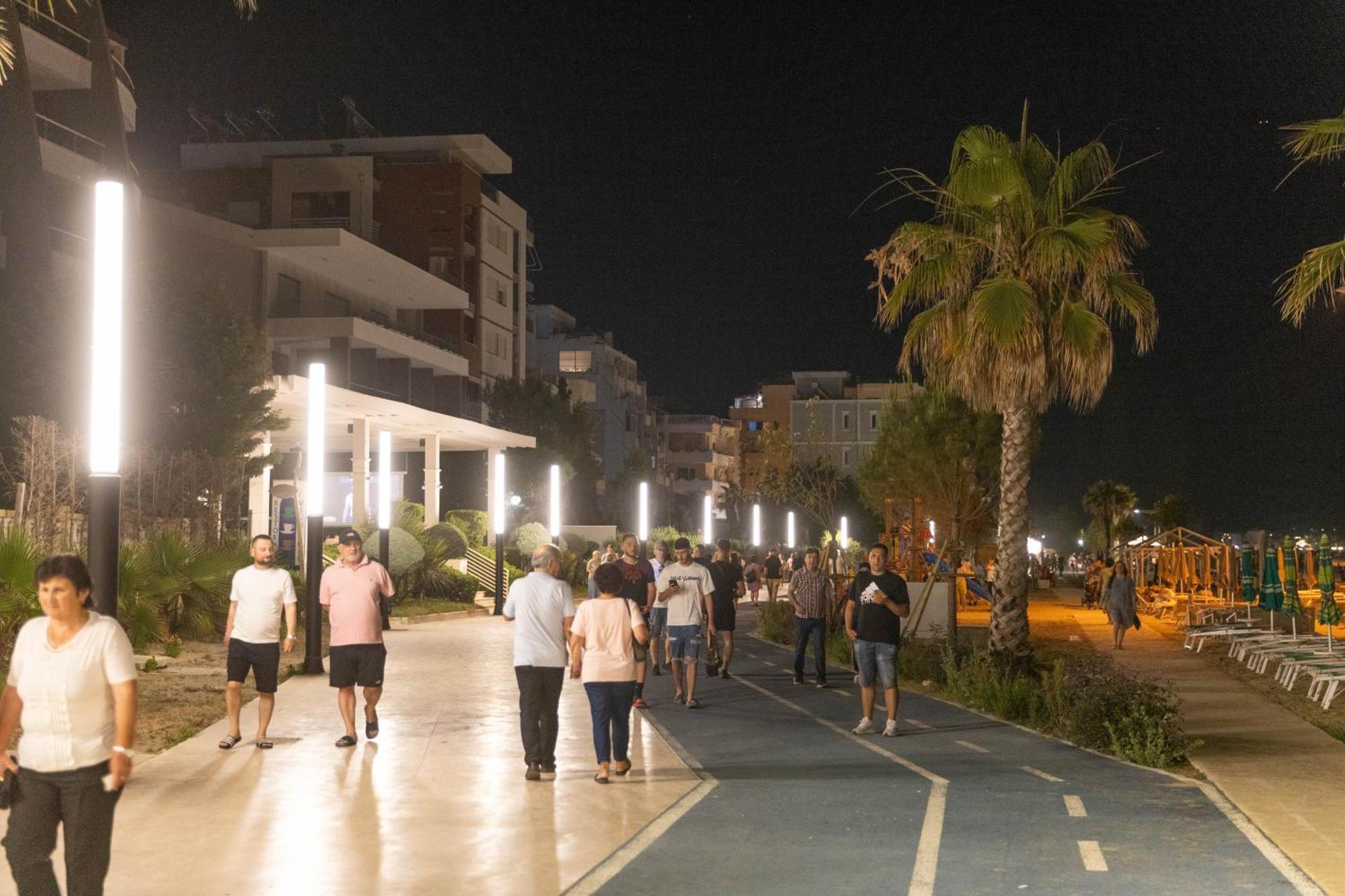 Hotel Vila Max Durres Exterior photo