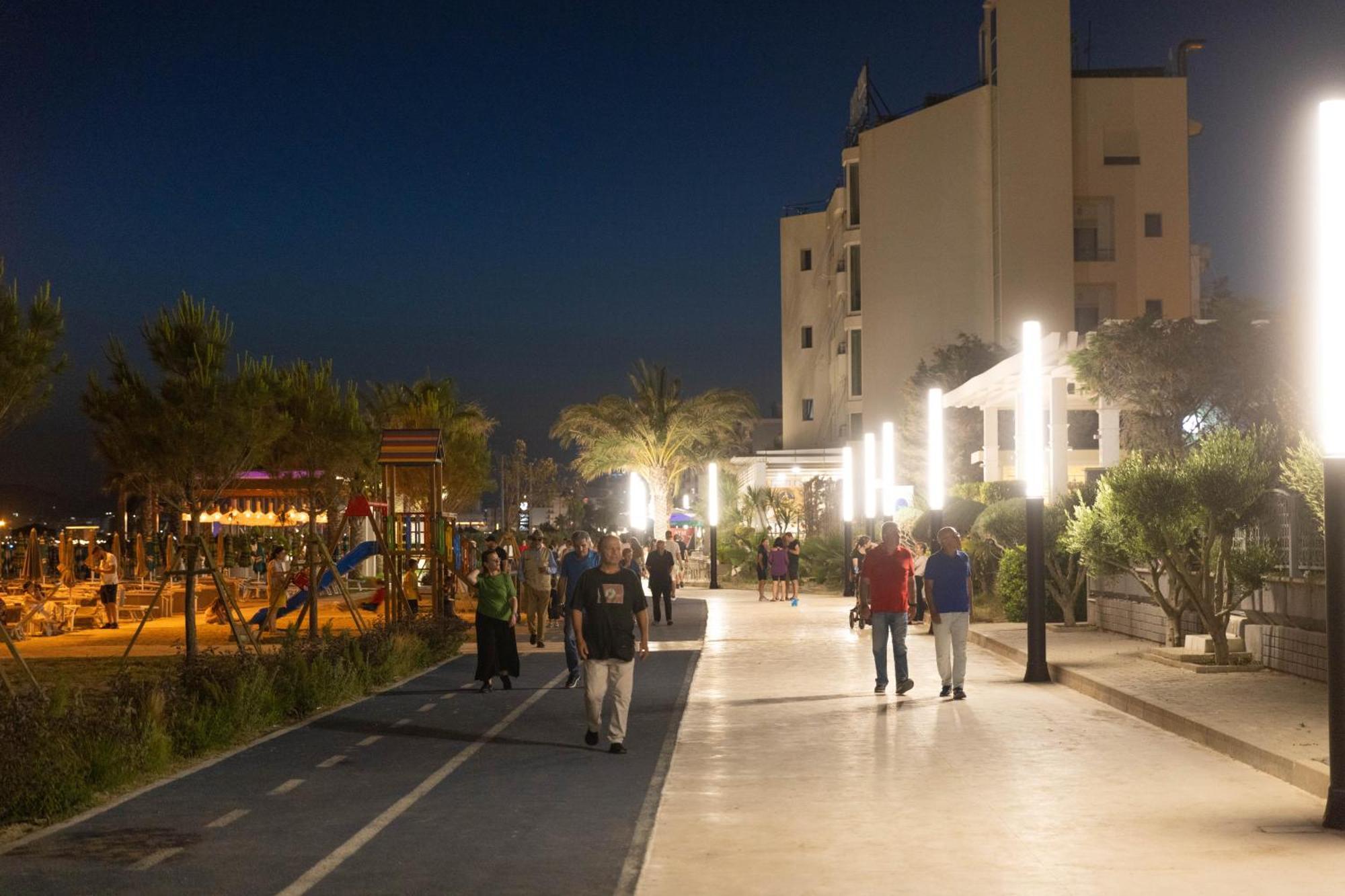Hotel Vila Max Durres Exterior photo