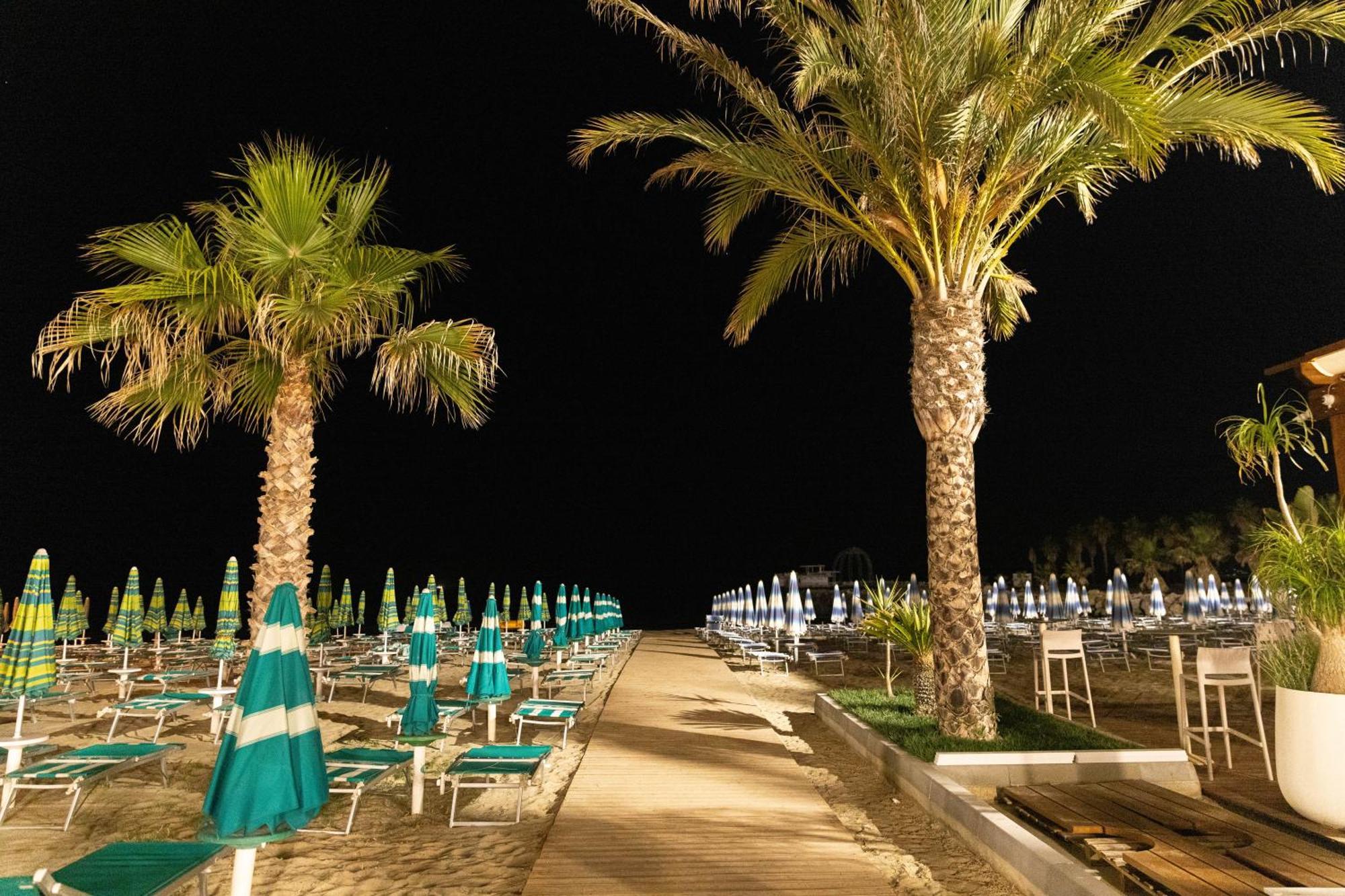 Hotel Vila Max Durres Exterior photo