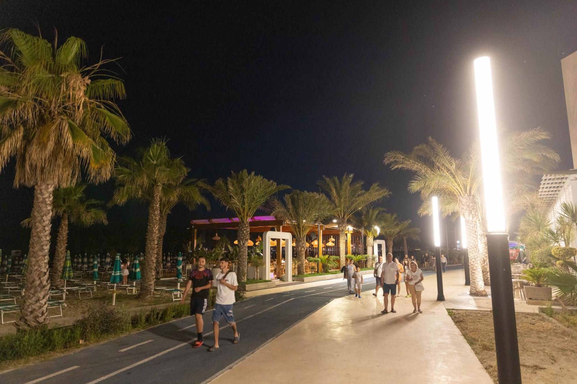 Hotel Vila Max Durres Exterior photo